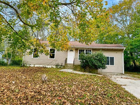 Homes For Sale - 29 Pace Avenue<br/> Suffolk County, Bellport, NY 11713