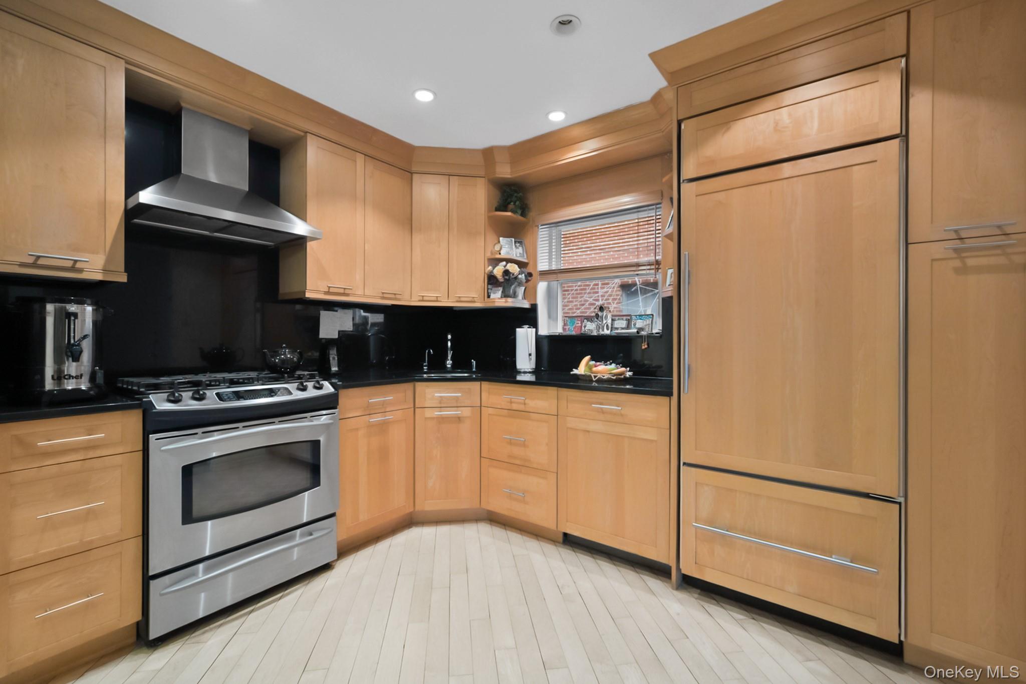 8414 Lefferts Boulevard