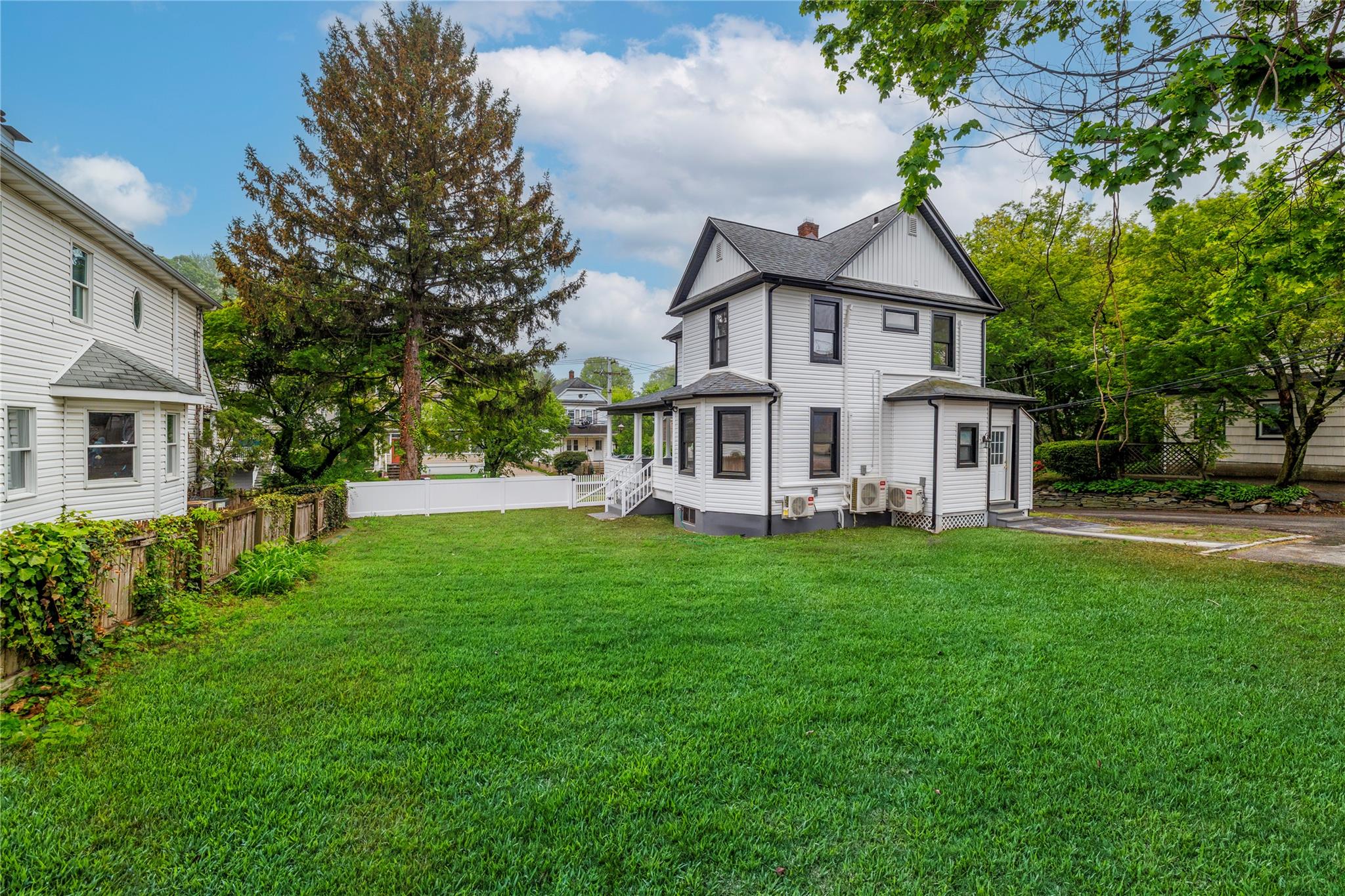 85 Webster Avenue, Port Washington, New York image 19