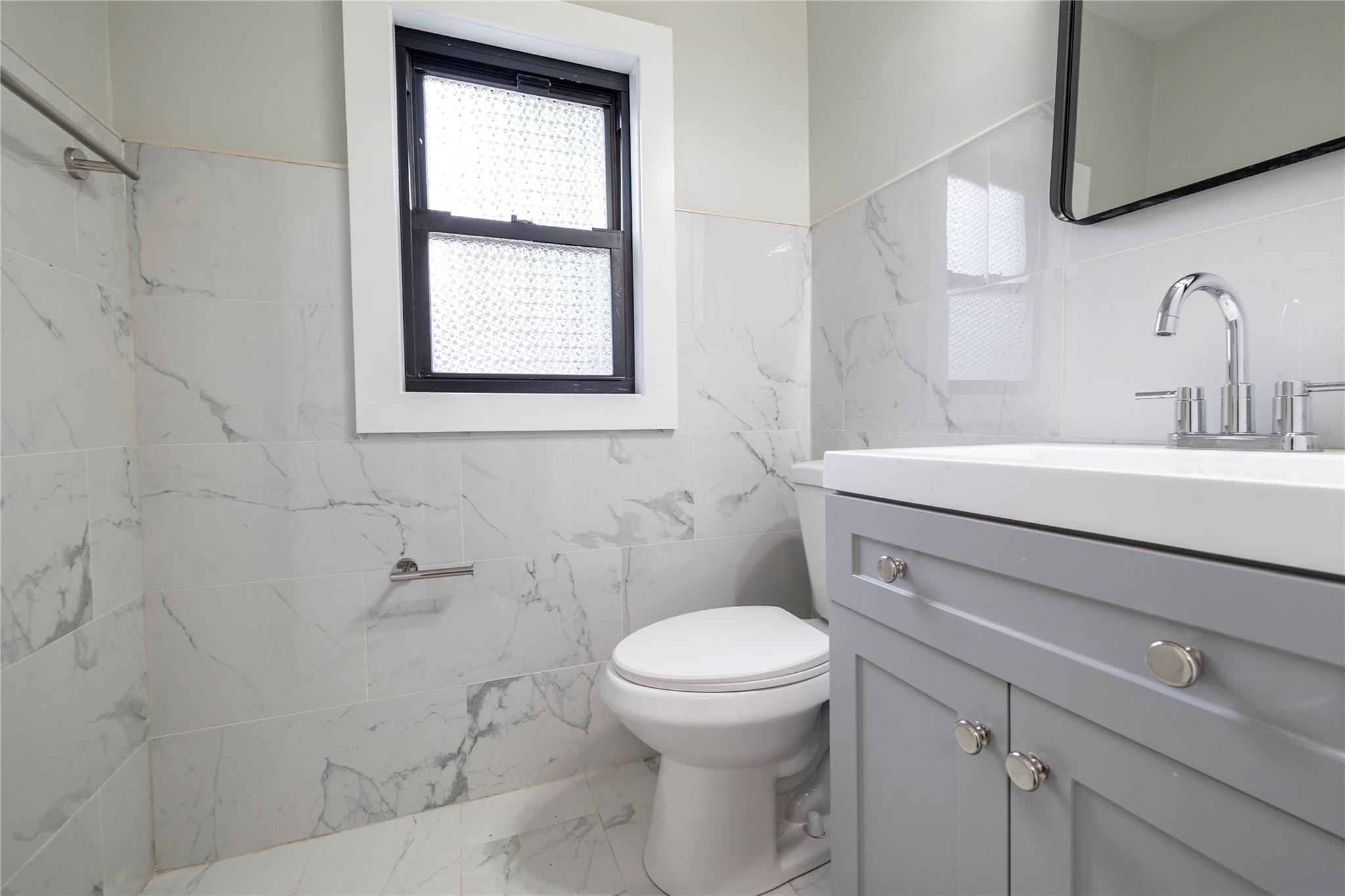 85 Webster Avenue, Port Washington, New York image 12