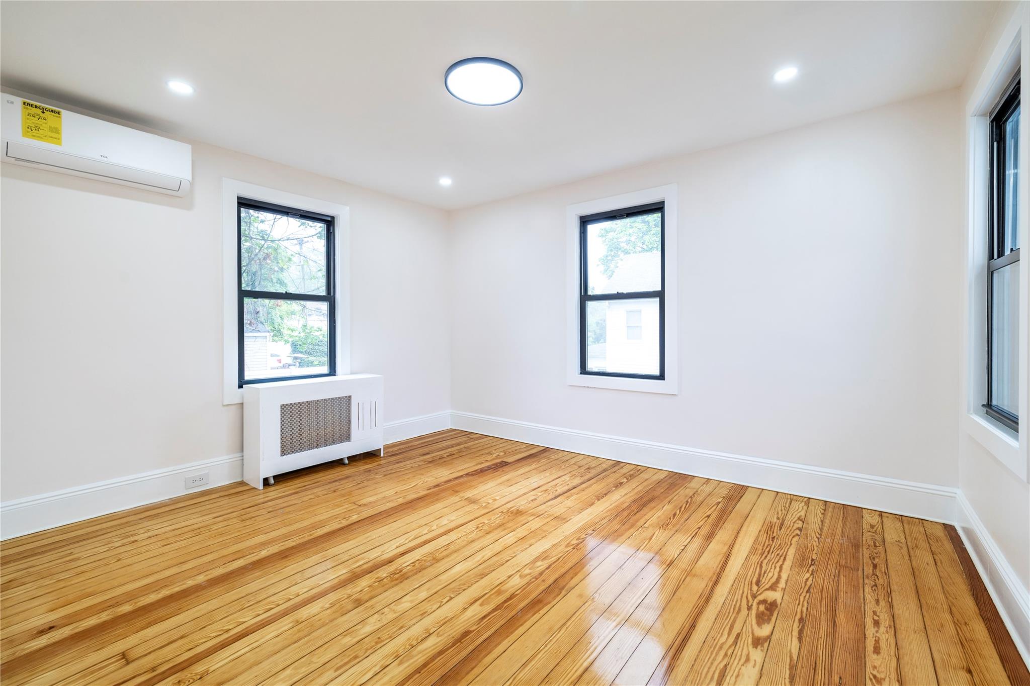 85 Webster Avenue, Port Washington, New York image 15