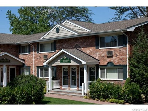 Apartment For Rent - 60 Chelsea Court #AD12<br/> Suffolk County, Bohemia, NY 11716