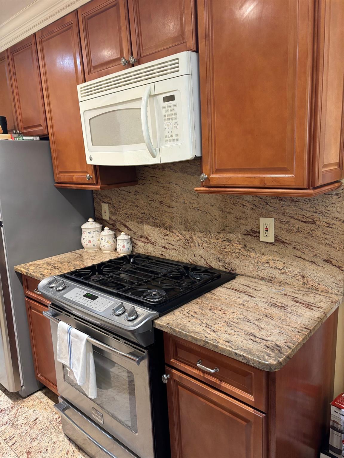 42-30 196 Street, Flushing, New York image 5