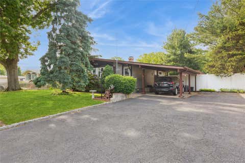 Homes For Sale - 20 Duane Drive<br/> Ronkonkoma, NY 11779