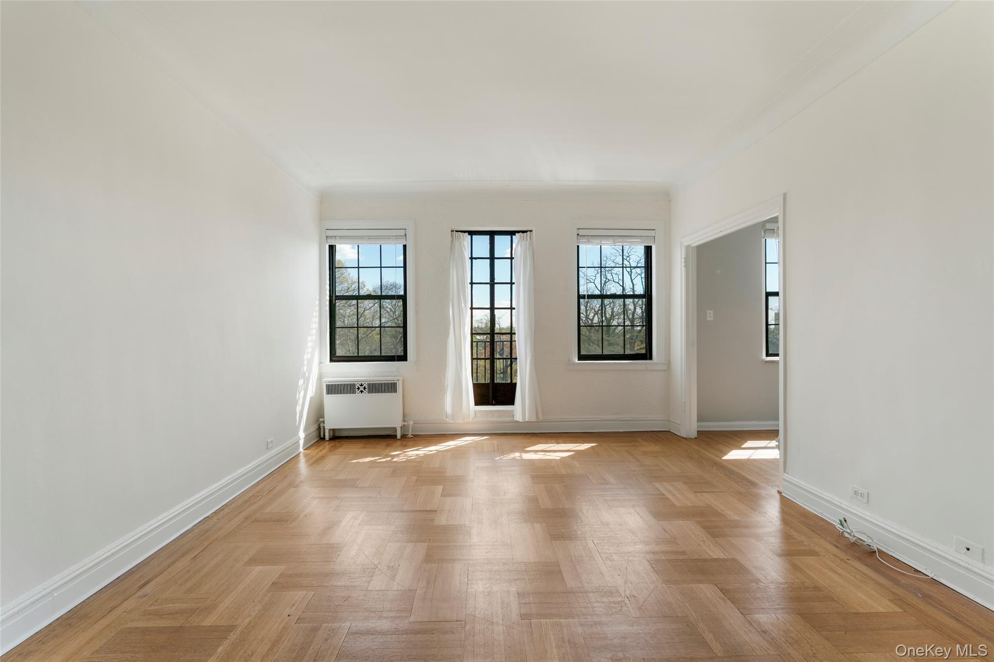 14 N Chatsworth Avenue 5M