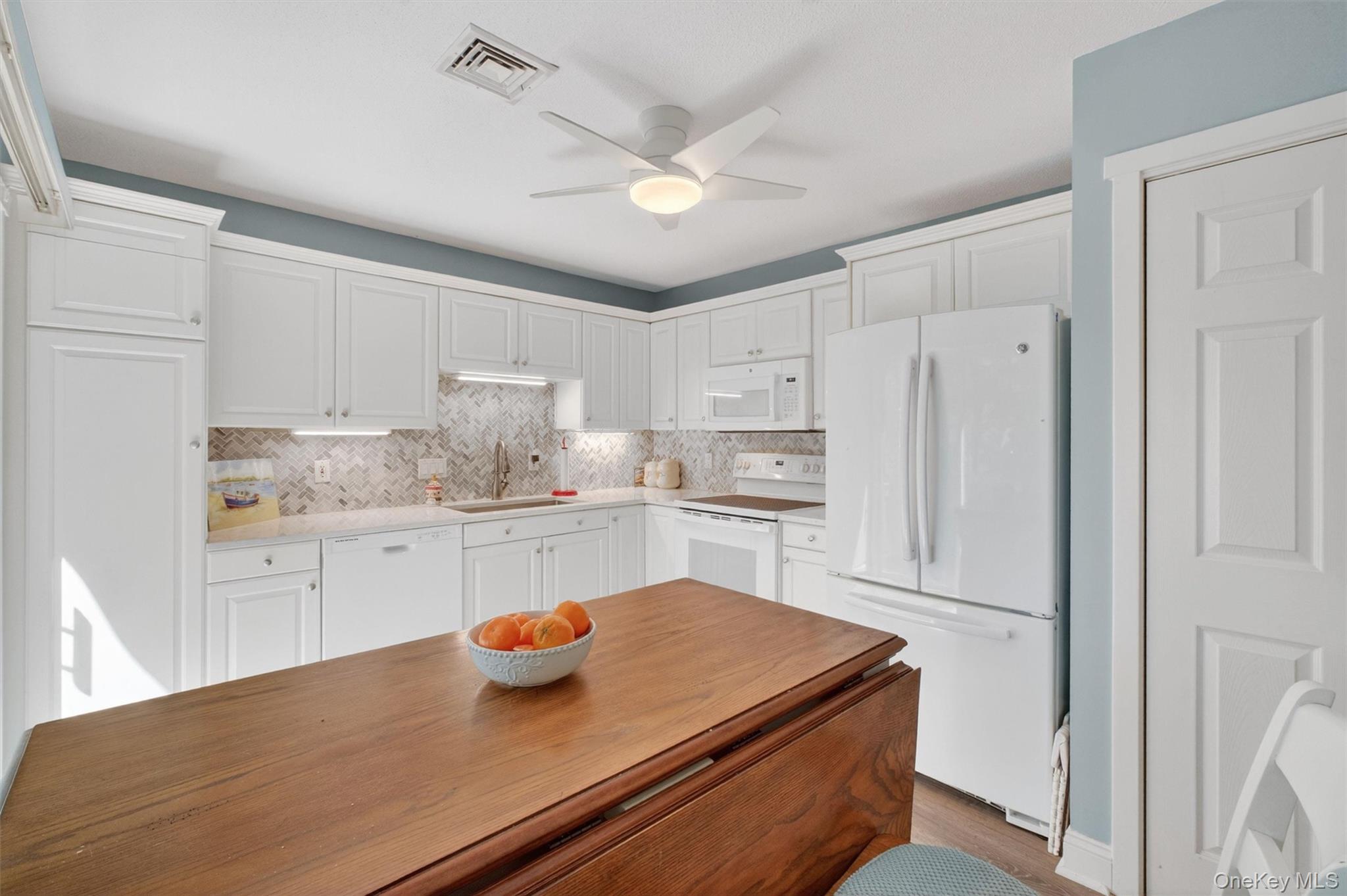 670 Heritage Hills B