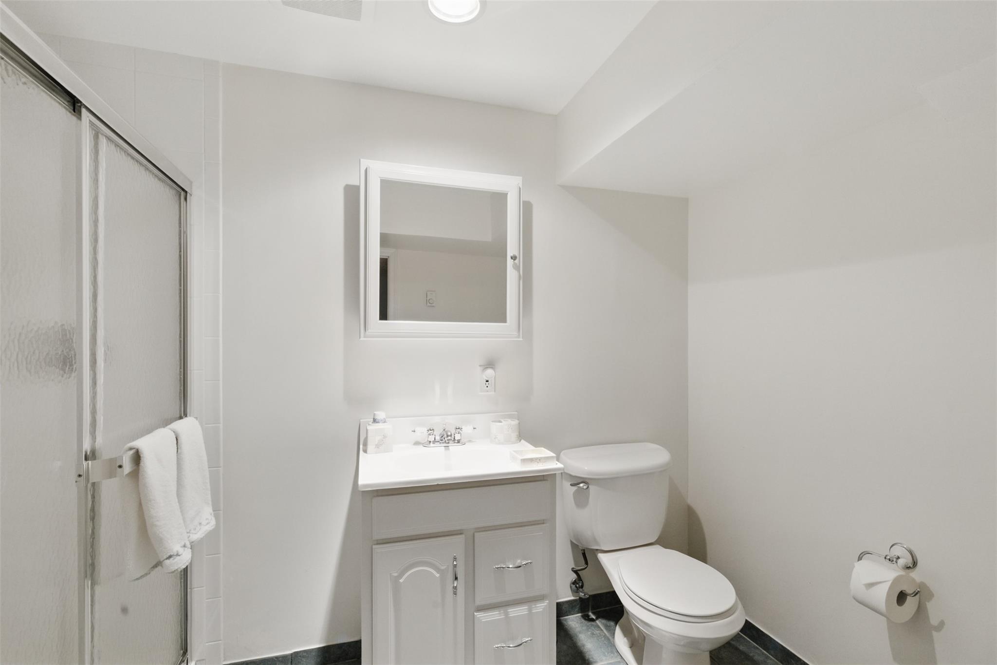 33 Mulligan Lane, Irvington, New York image 33