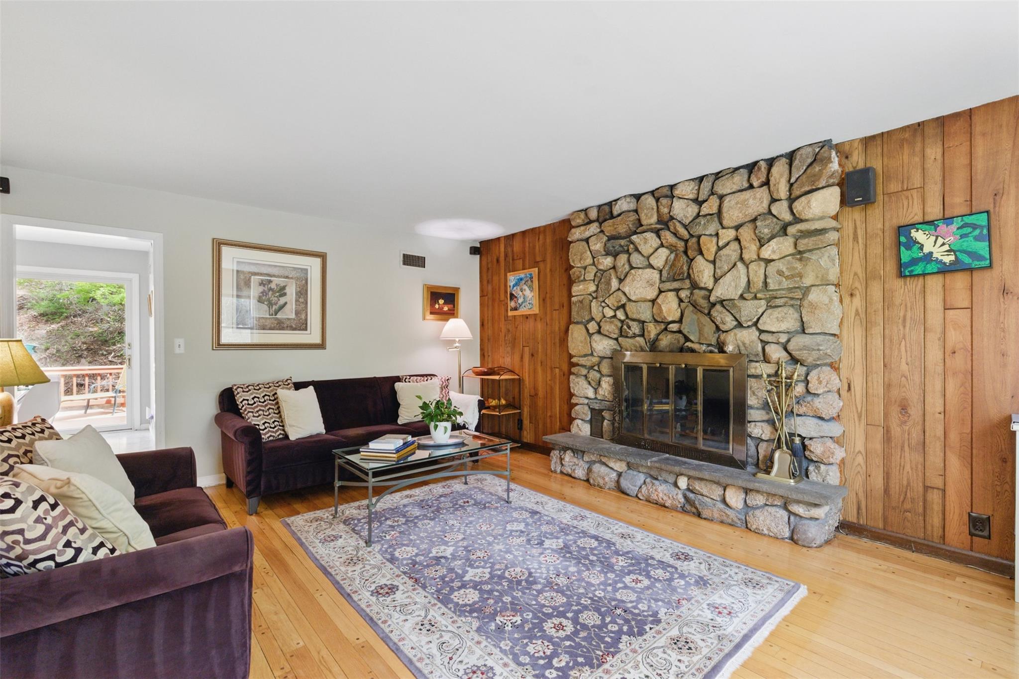33 Mulligan Lane, Irvington, New York image 9