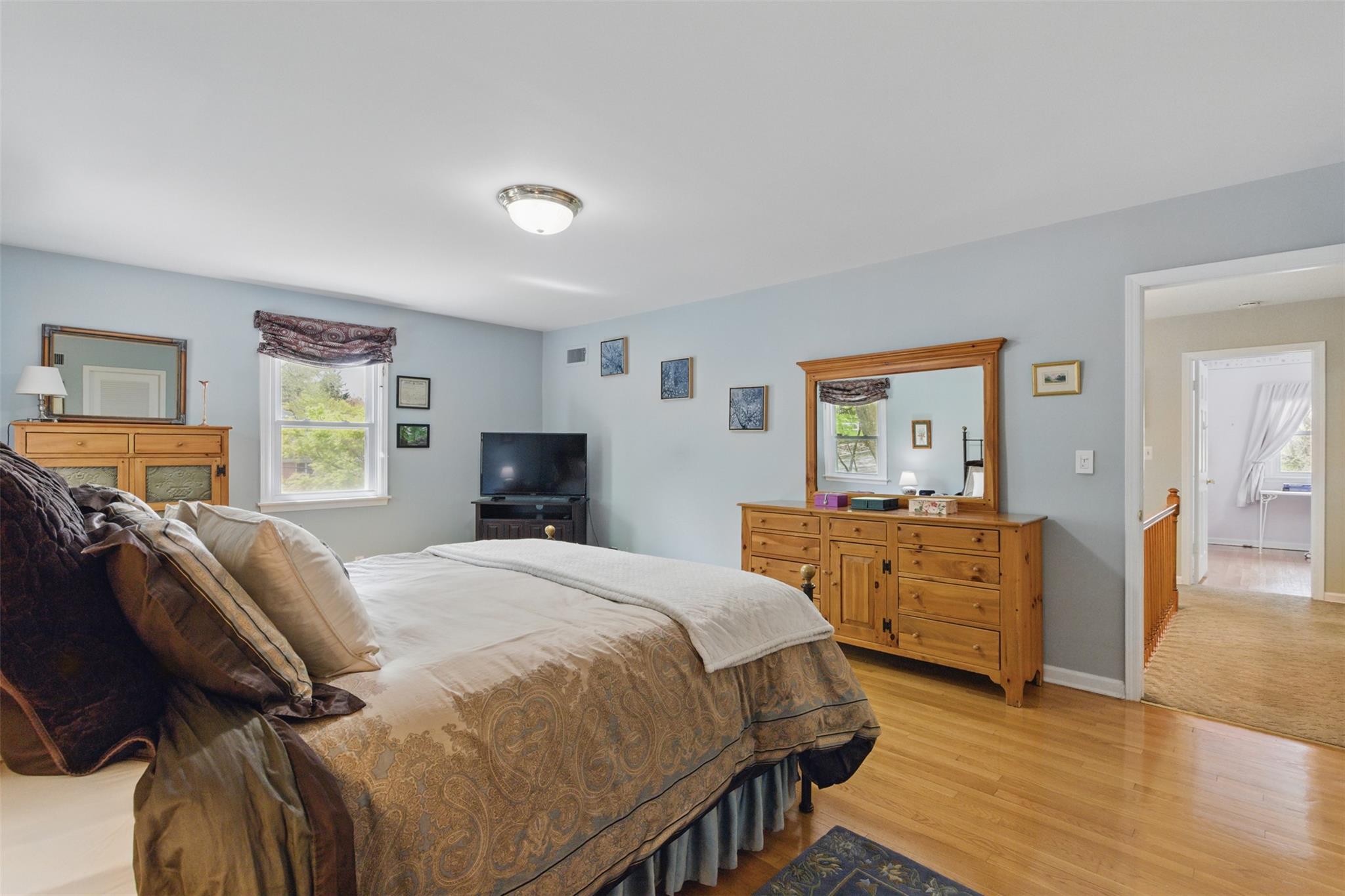 33 Mulligan Lane, Irvington, New York image 19