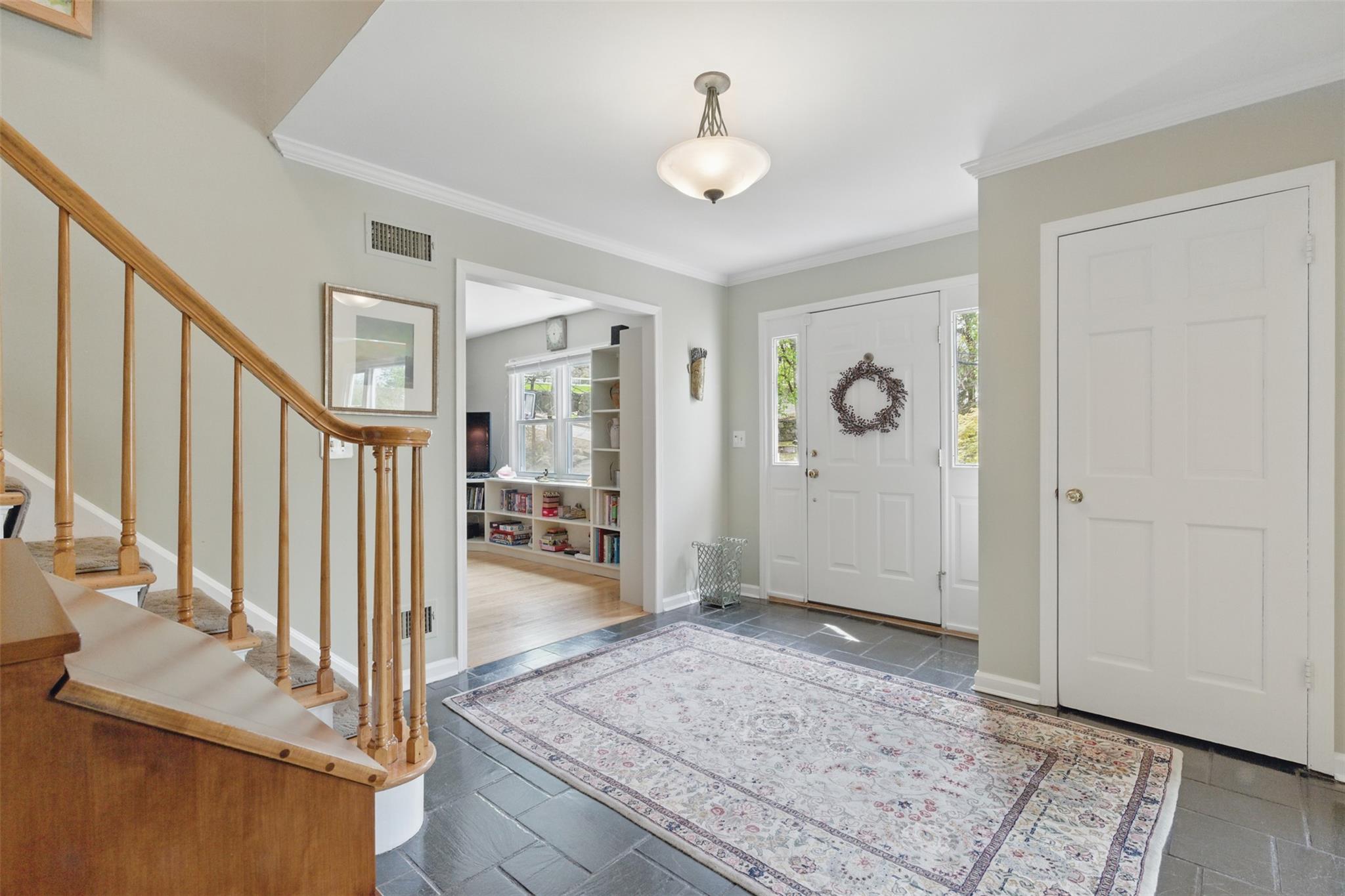 33 Mulligan Lane, Irvington, New York image 2