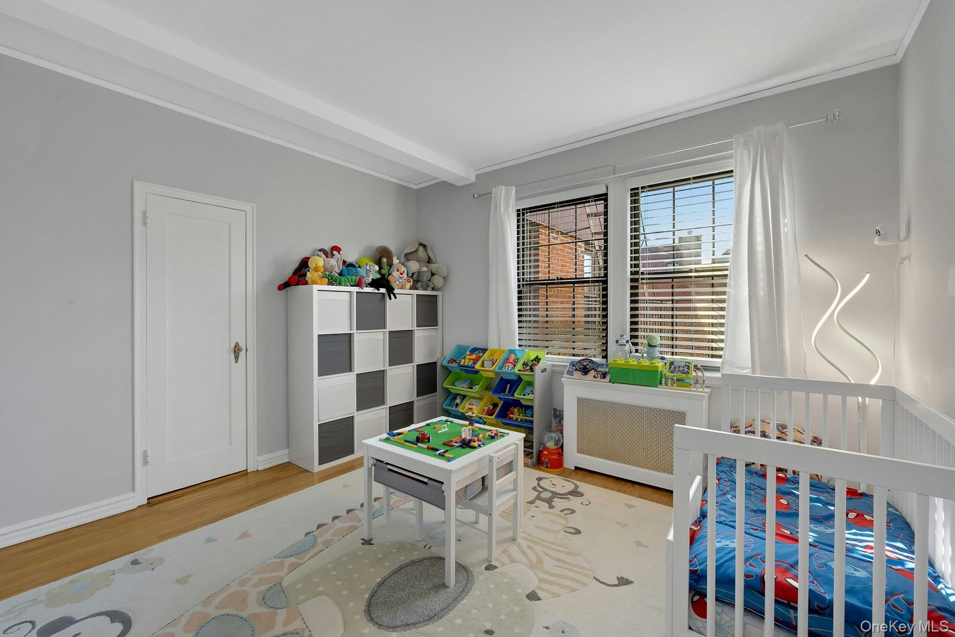 Scarsdale, New York 10583, United States, 2 Bedrooms Bedrooms, ,1 BathroomBathrooms,Residential,Active,222915