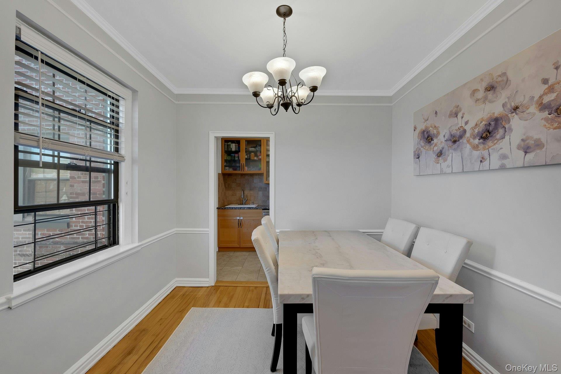 Scarsdale, New York 10583, United States, 2 Bedrooms Bedrooms, ,1 BathroomBathrooms,Residential,Active,222915