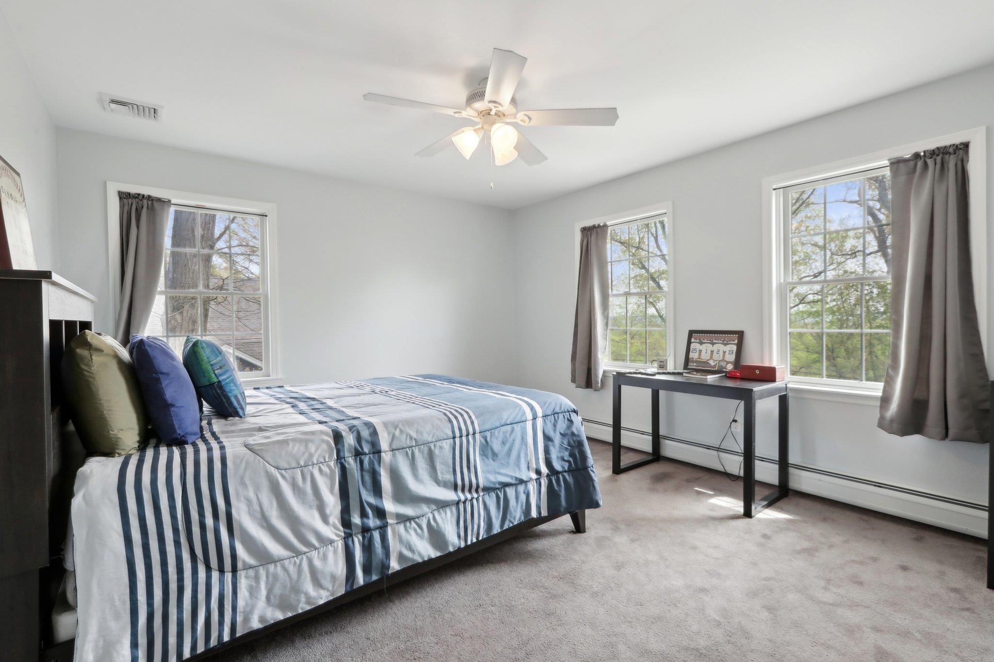 27 Lindbergh Lane, New City, New York image 37