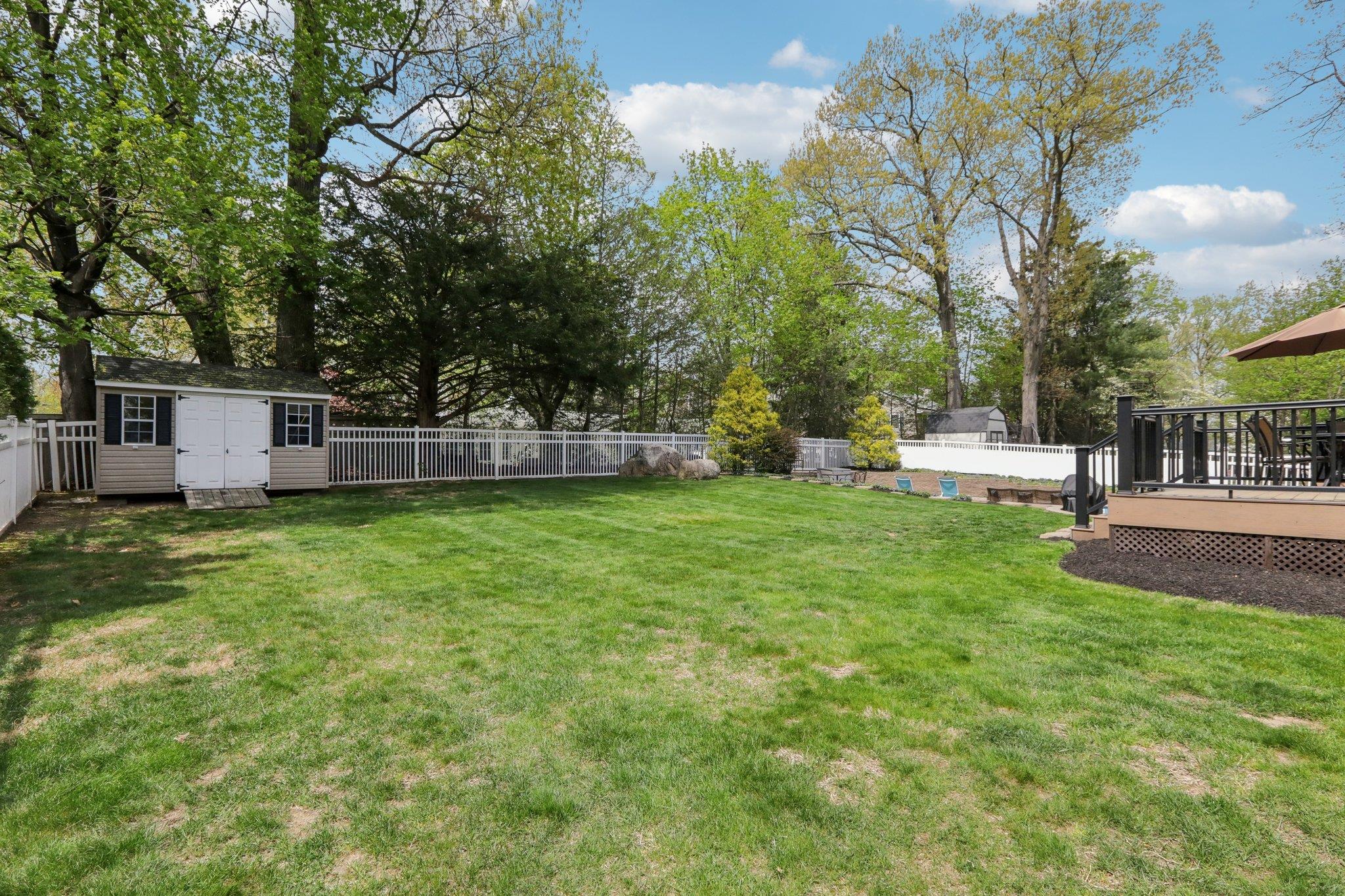 27 Lindbergh Lane, New City, New York image 44