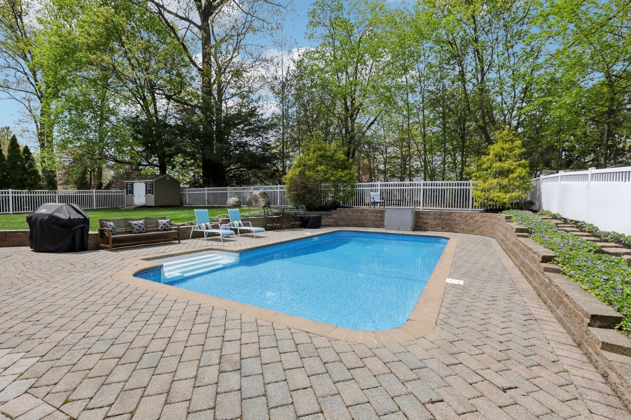 27 Lindbergh Lane, New City, New York image 42