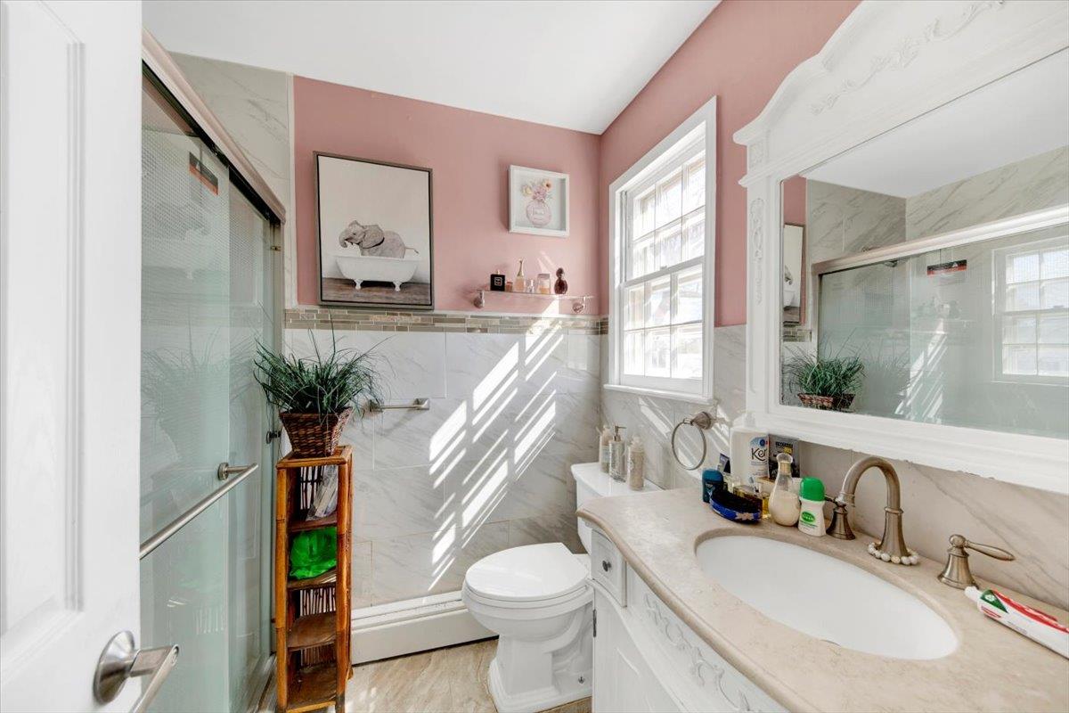229 Commonwealth Avenue, Mount Vernon, New York image 22