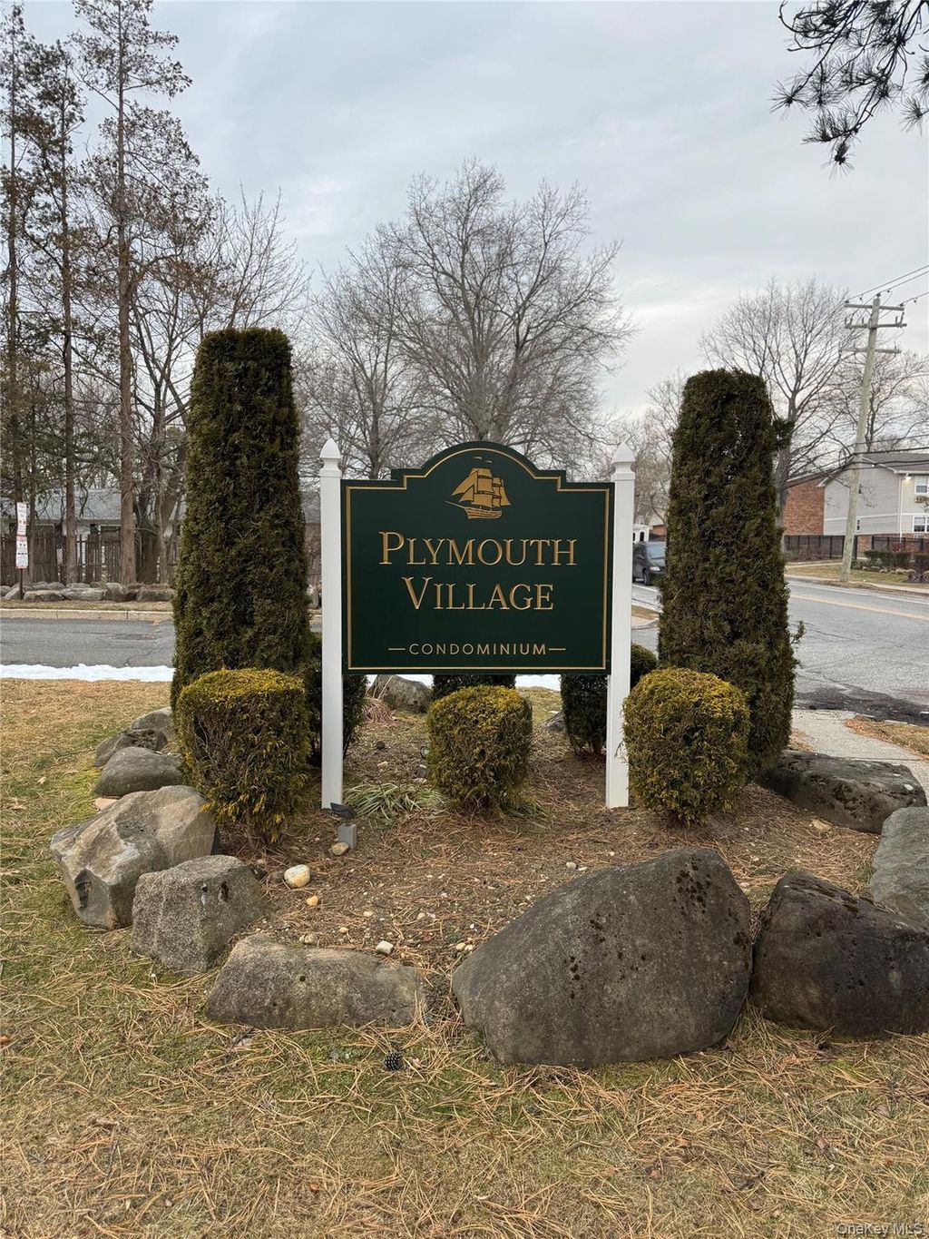 Photo of 100 Hawthorne Avenue, Central Islip, NY 11722 (MLS # 949229)