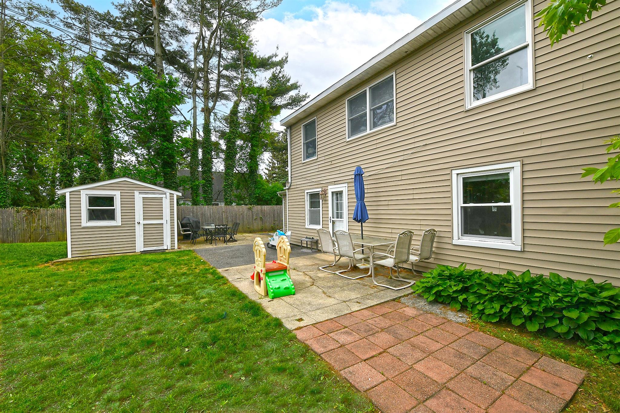 335 Orchid Road, Levittown, New York image 22