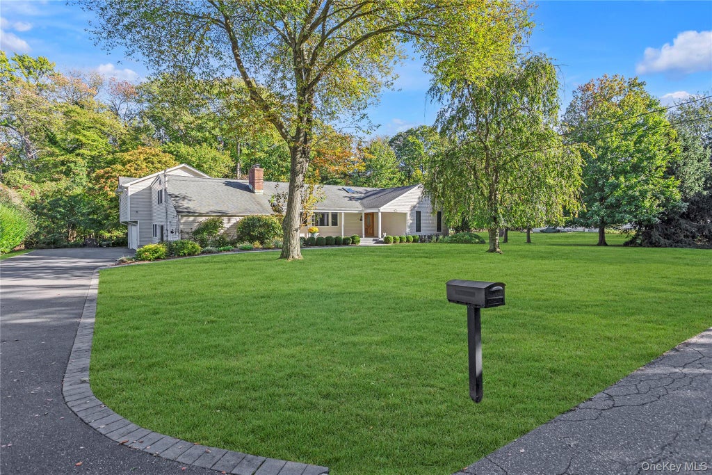 Photo of 26 Fresh Pond Road, Northport, NY 11768 (MLS # 1059144)