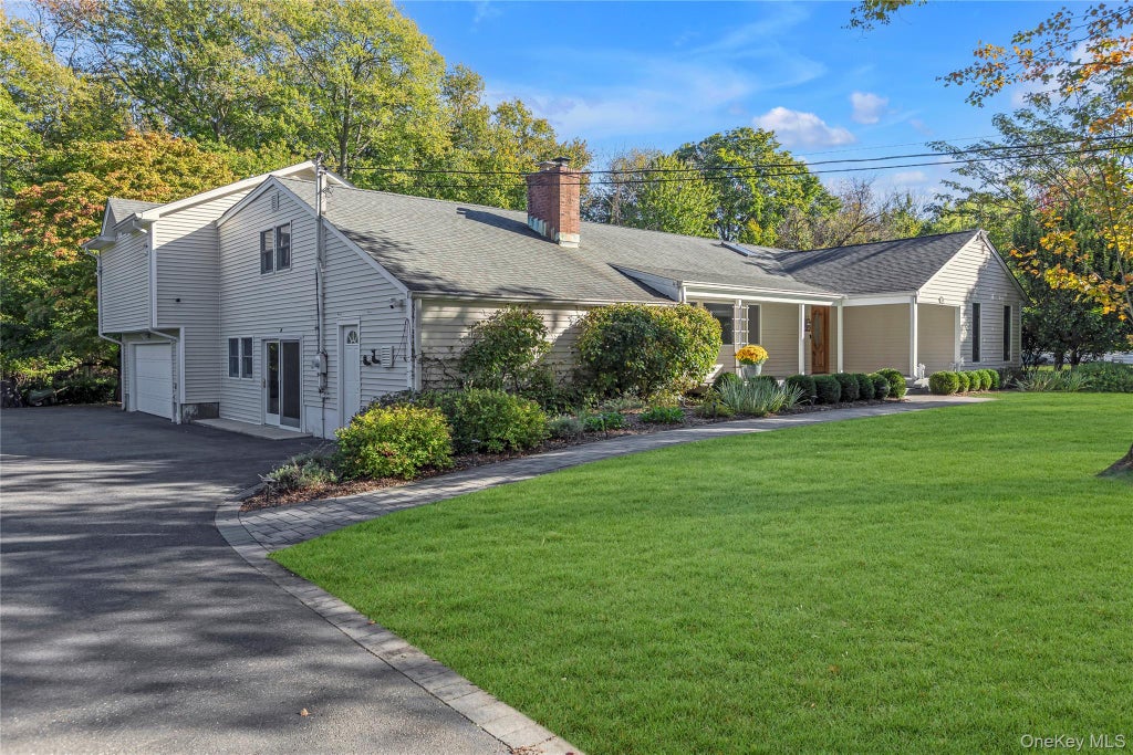 Photo of 26 Fresh Pond Road, Northport, NY 11768 (MLS # 1059144)