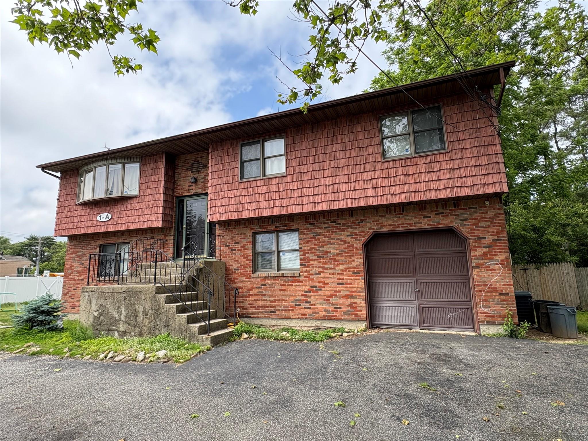 Property for Sale at New Highway, Commack, Hamptons, NY - Bedrooms: 5 
Bathrooms: 4  - $750,000