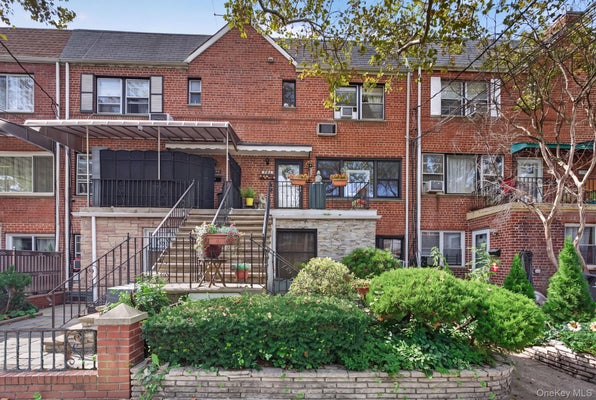 2462 BRAGG ST, BROOKLYN, NY 11235 - Image 5a1e2c5f7188f4e3ce8de3335932070e/559785024