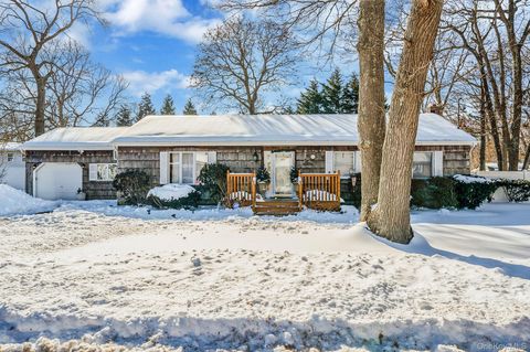 Homes For Sale - 118 Moriches Avenue<br/> Mastic, NY 11950