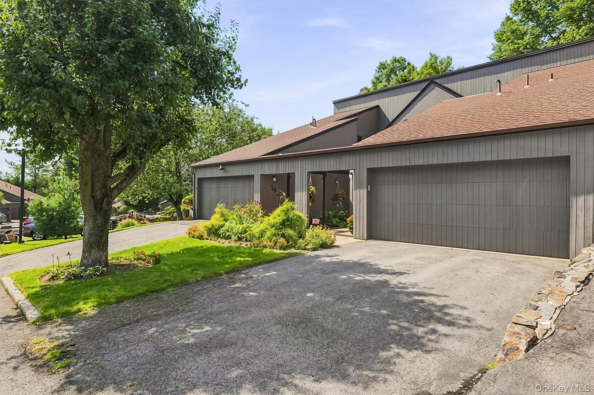 144 Stone Oaks Drive