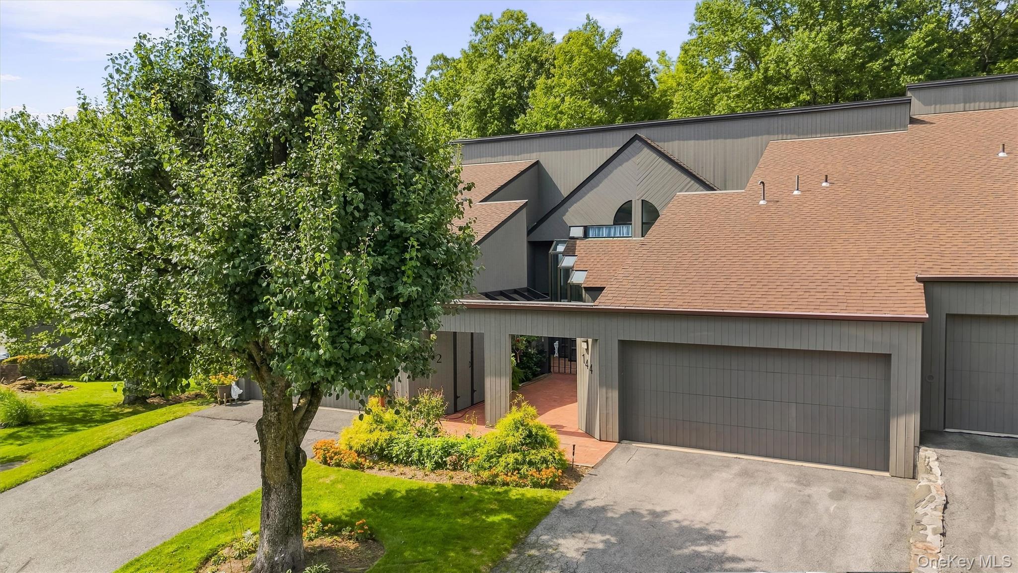 144 Stone Oaks Drive