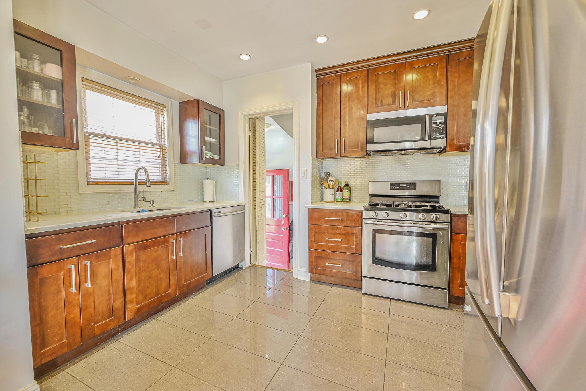 49 Union Street, Valley Stream, New York image 8