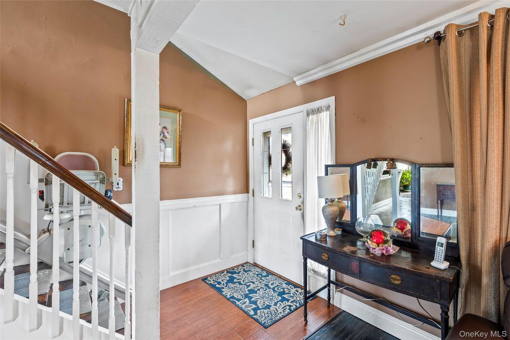 Photo of 40 Mercury Avenue, East Patchogue, NY 11772 (MLS # 963298)