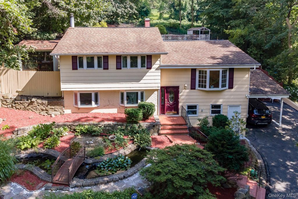 Photo of 239 Canterbury Road, White Plains, NY 10607 (MLS # 921388)