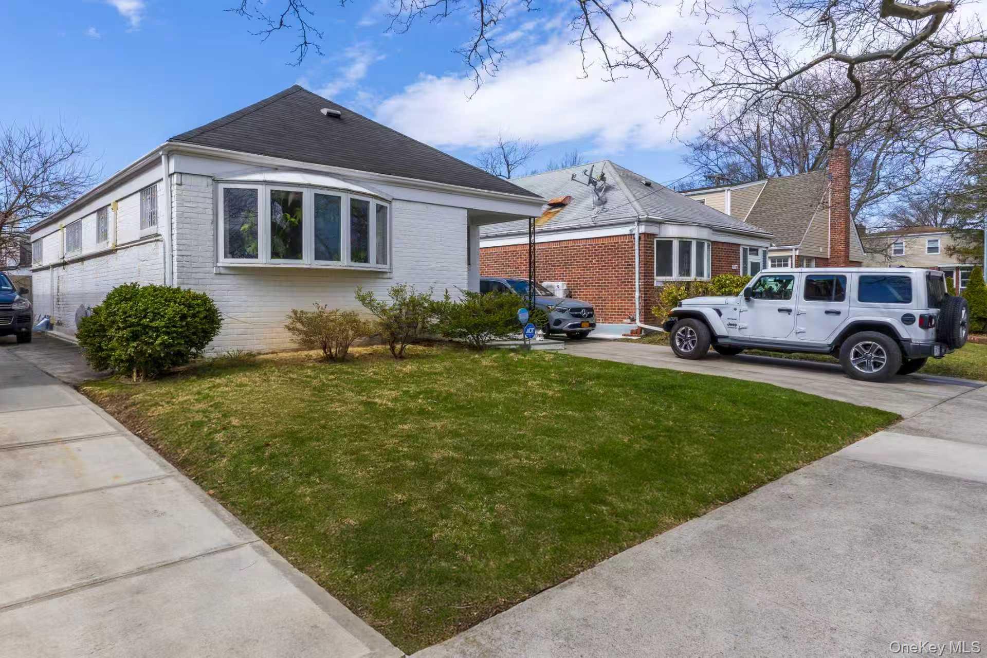 5312 Clearview Expressway