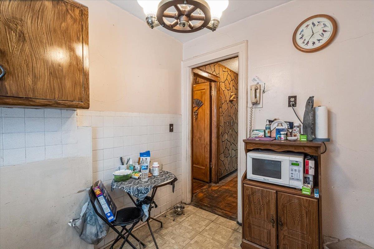 21-17 38th Street, Astoria, New York image 18