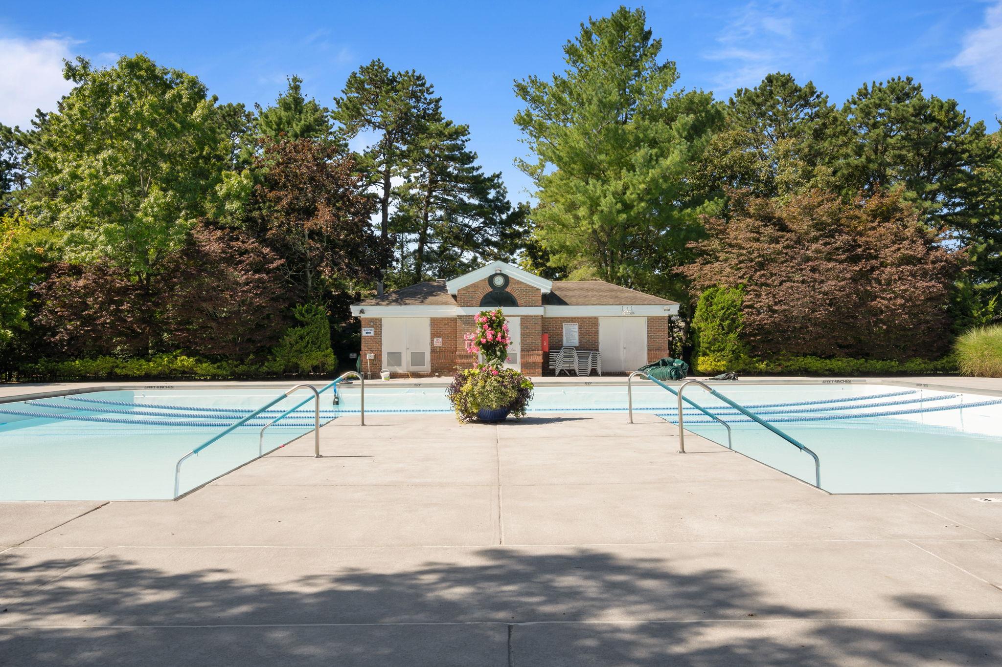 237 Glen Drive, Ridge, New York image 36