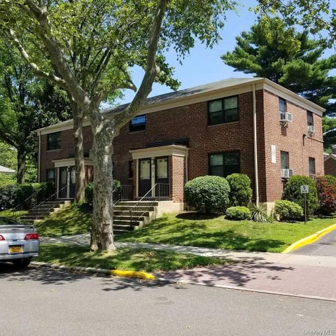 Homes For Sale - 219-58 74th Ave Ave #LOWER LEVEL<br/> Bayside, NY 11364