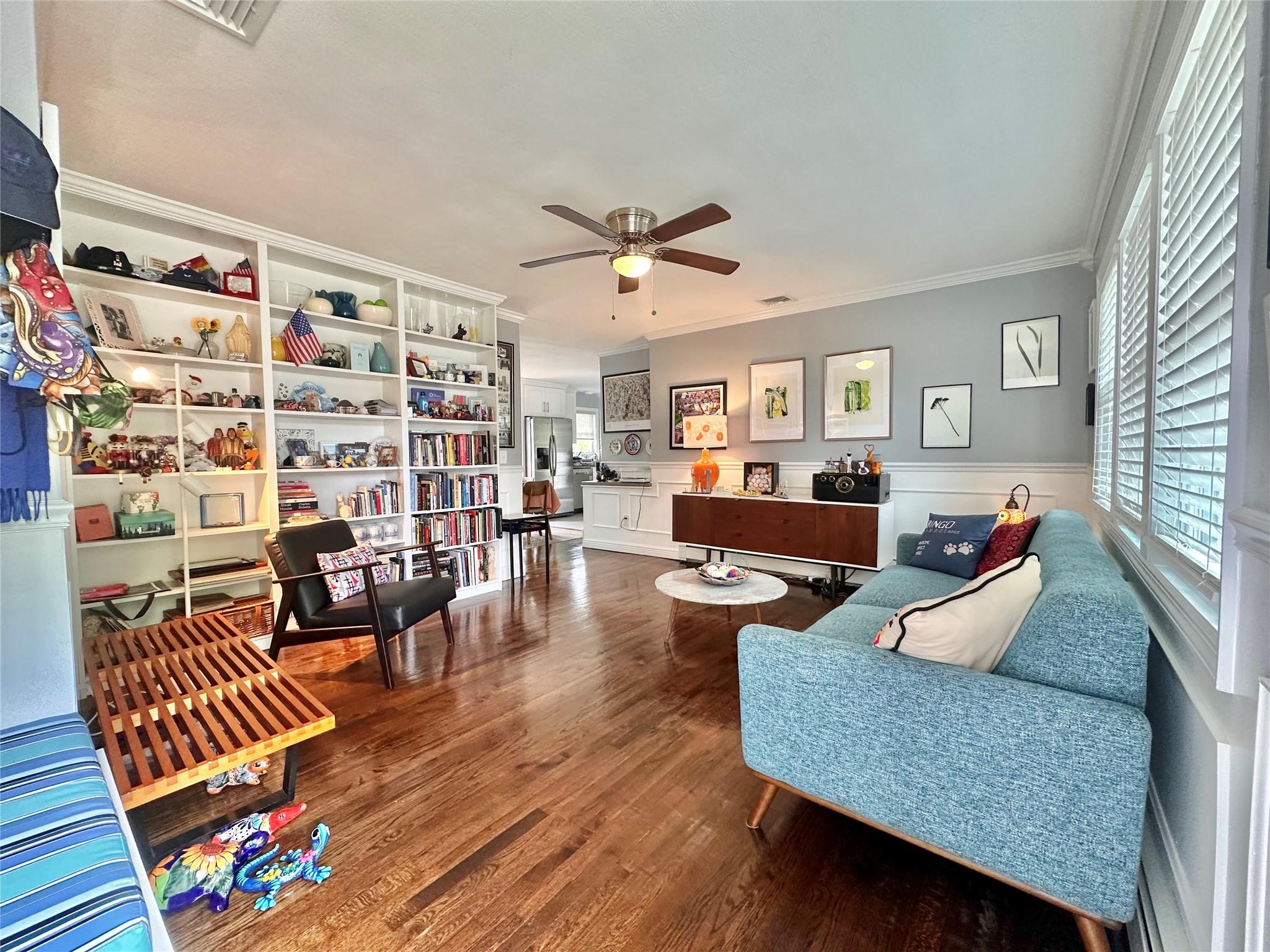 165 Smith Avenue, Holbrook, New York image 3