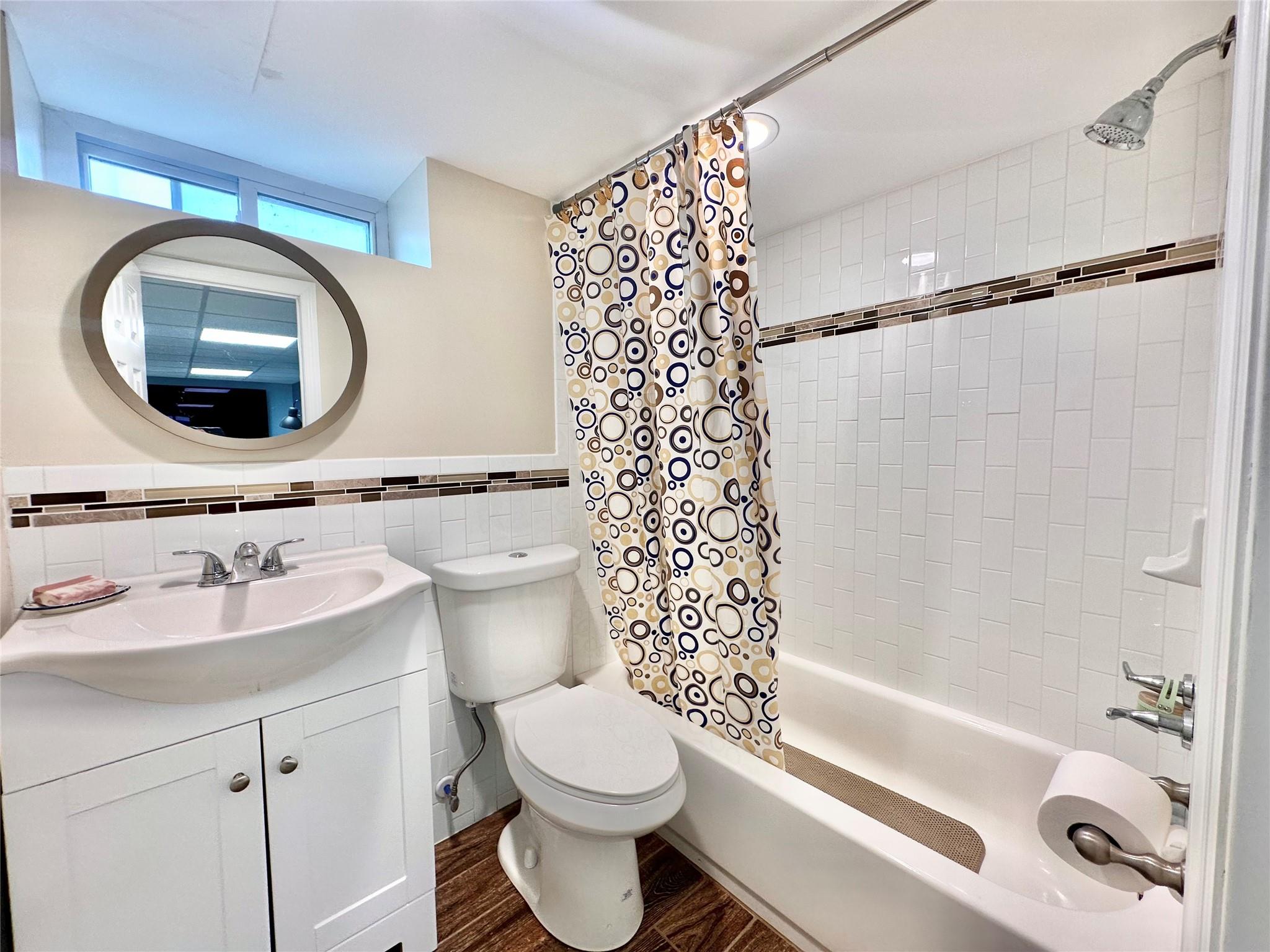 165 Smith Avenue, Holbrook, New York image 11
