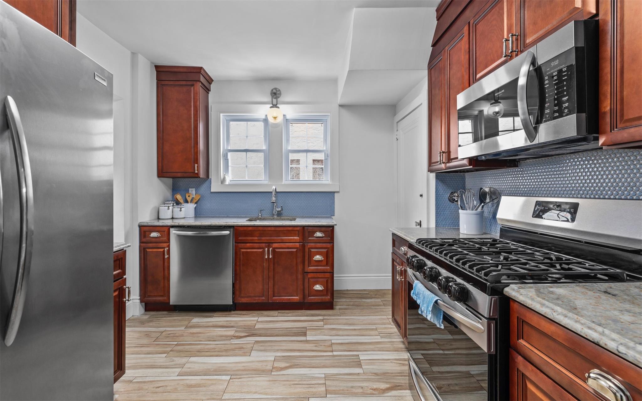 115 Hamilton Road, Rockville Centre, New York image 13