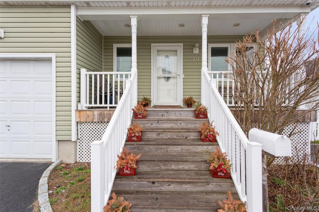 Photo of 271 Arthur Street, Freeport, NY 11520 (MLS # 978777)