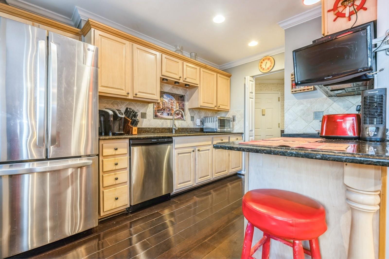 55 Clinton Avenue #308, Rockville Centre, New York image 7