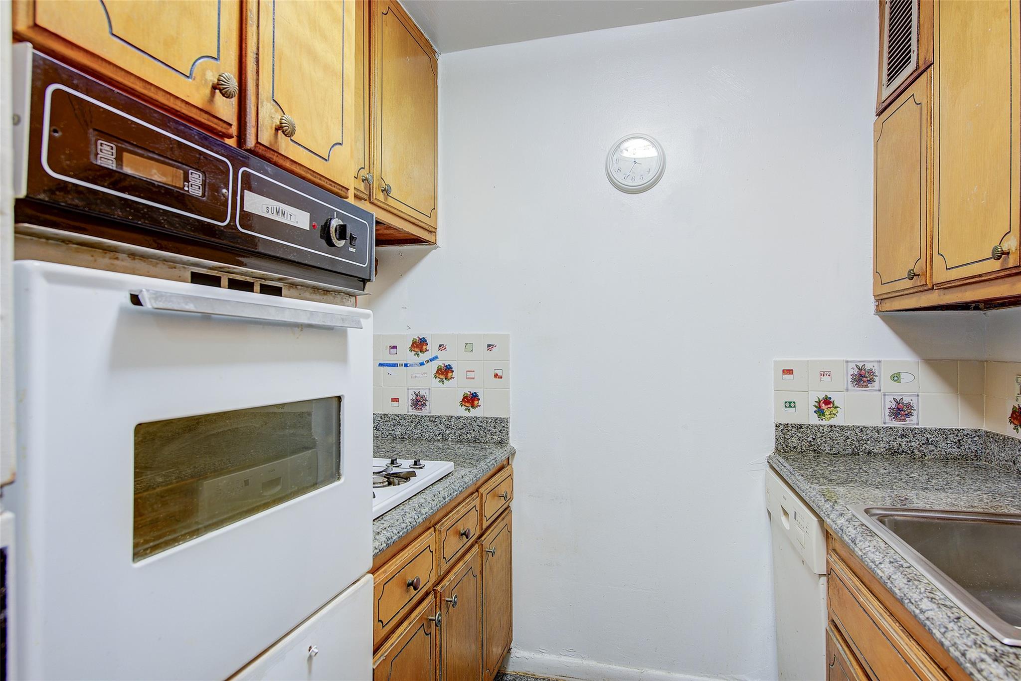 102-30 66th Road #14D, Forest Hills, New York image 6