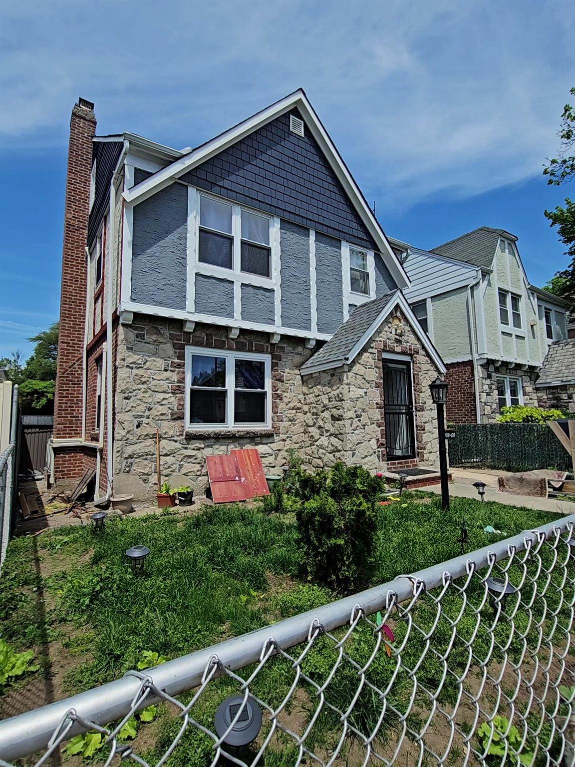 132nd Avenue, Jamaica, Queens, NY - 4 Bedrooms  
3 Bathrooms  
14 Rooms - 