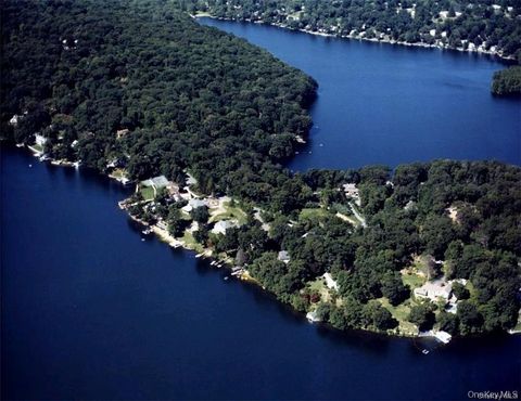 Homes For Sale - 64 Lillian Road<br/> Mahopac, NY 10541