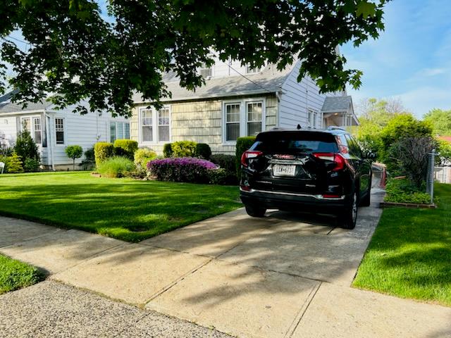 Property for Sale at 204th Street, Bayside, Queens, NY - Bedrooms: 5 
Bathrooms: 3 
Rooms: 11  - $1,548,000