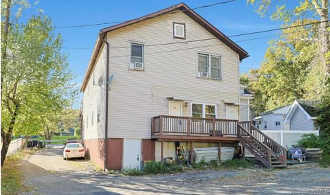 Apartment For Rent - 88 Firefighters Memorial Drive Rd #2-2<br/> Orange County, Fort Montgomery, NY 10922