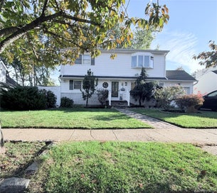 4 Colonial Drive Farmingdale NY 11735