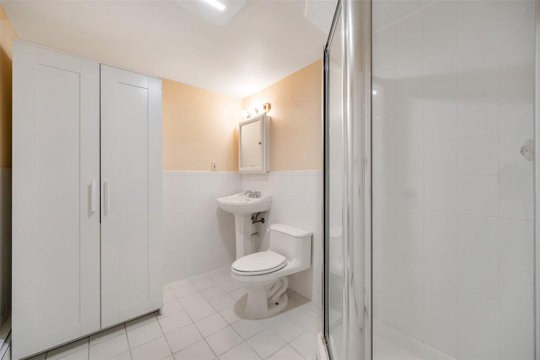 819 Townline Road, Hauppauge, New York image 35