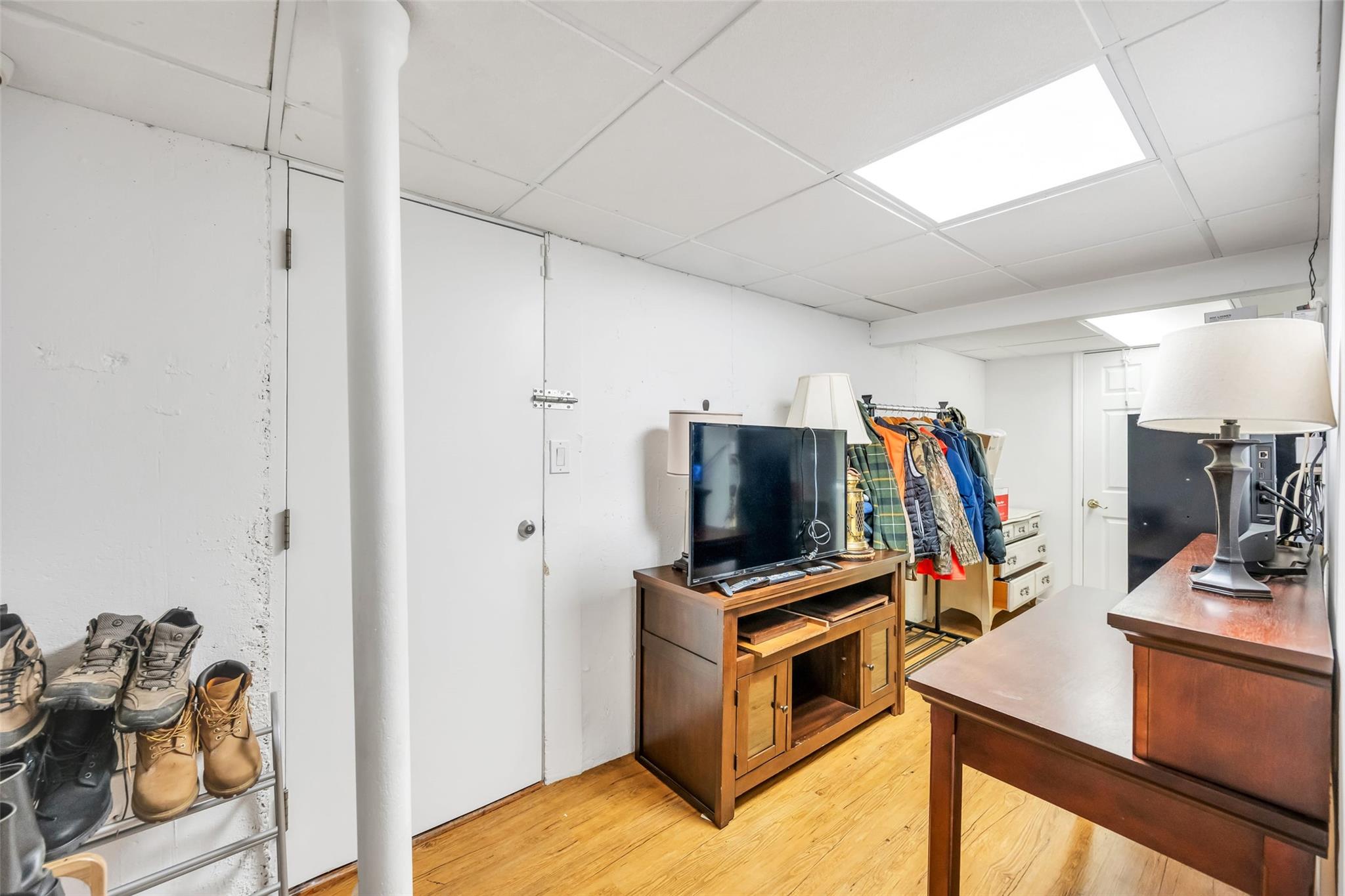 819 Townline Road, Hauppauge, New York image 37