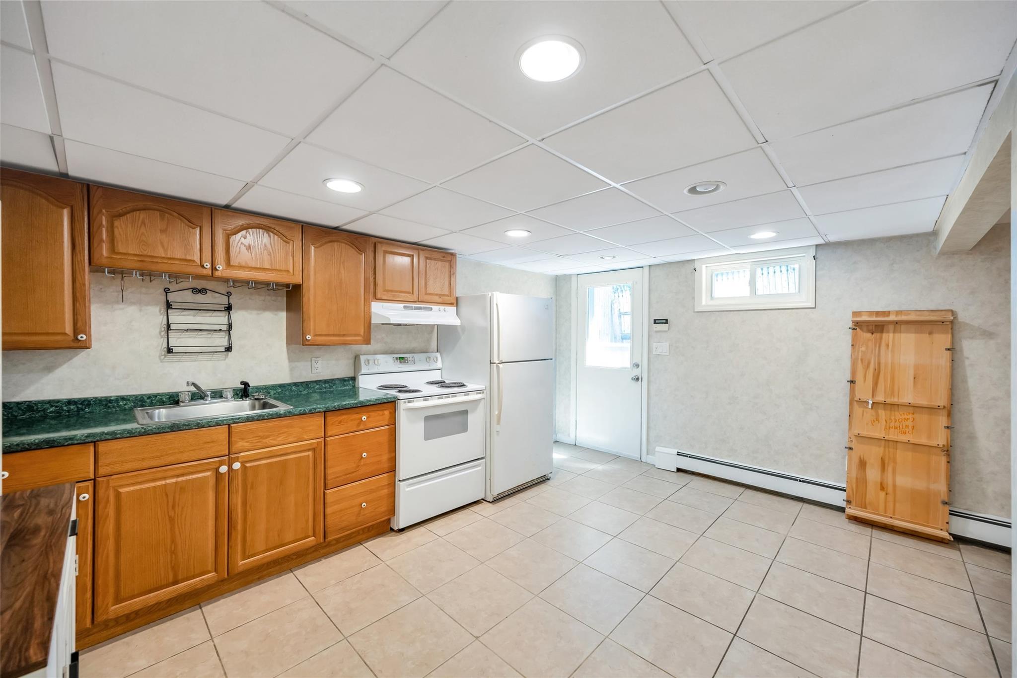 819 Townline Road, Hauppauge, New York image 30